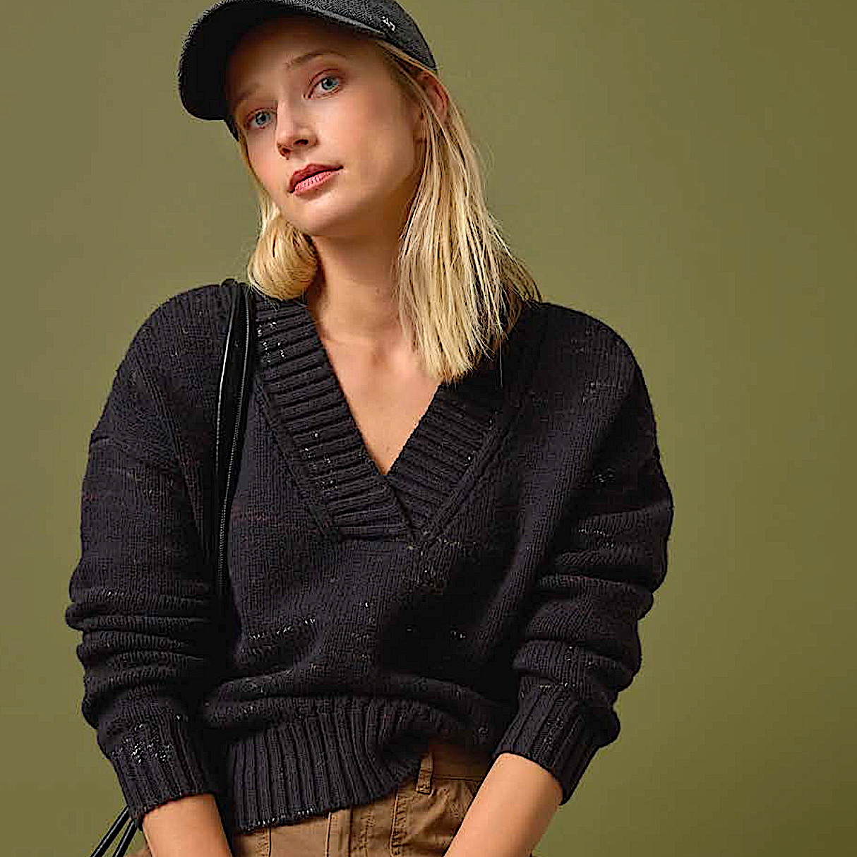 LILLA P OVERSIZED V-NECK SWEATER | CLOTHWARE